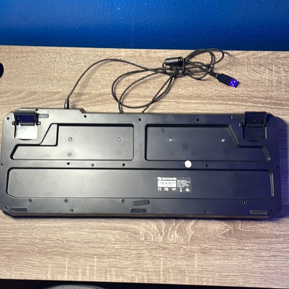 IBuyPower Keyboard - Picture 5 of 5